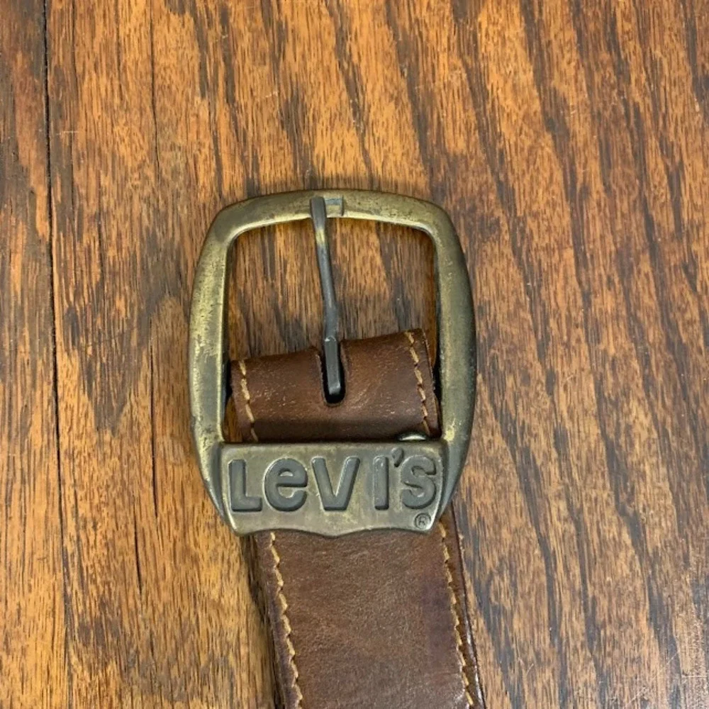 Vintage 70s Levi's Brown Belt Brass Toned Logo Buckle Oil Tanned Harness Size 32